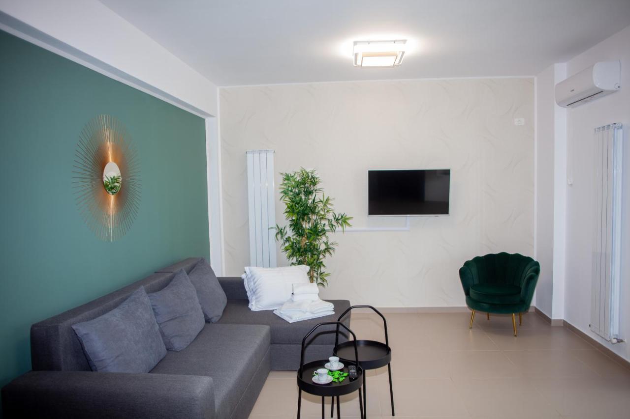 Green Apartament Near The Beach Năvodari 외부 사진