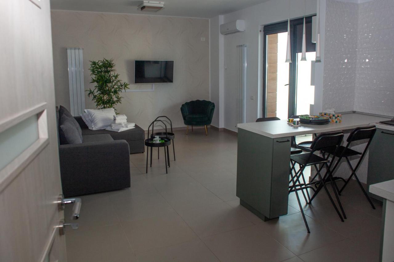 Green Apartament Near The Beach Năvodari 외부 사진