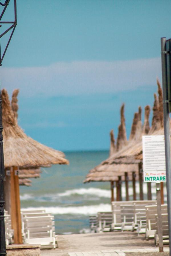 Green Apartament Near The Beach Năvodari 외부 사진