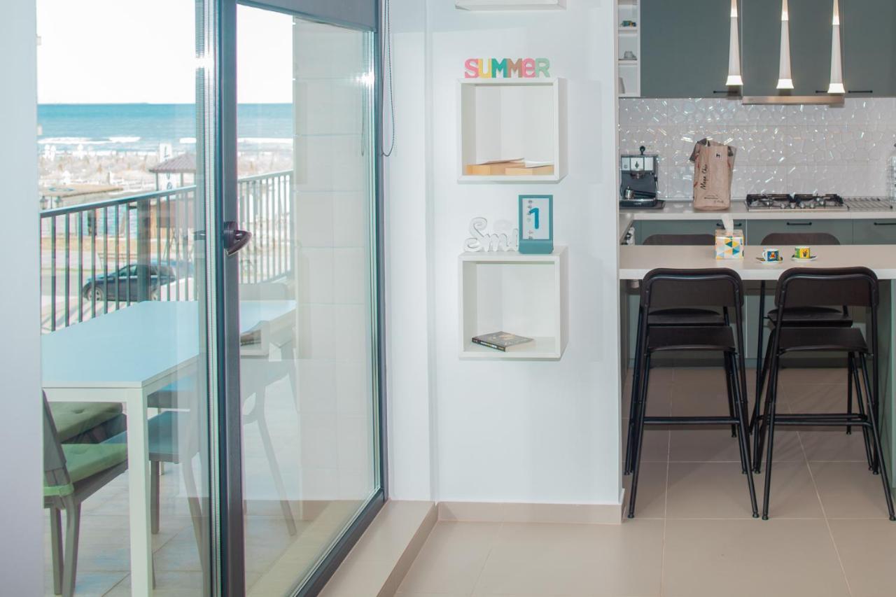 Green Apartament Near The Beach Năvodari 외부 사진